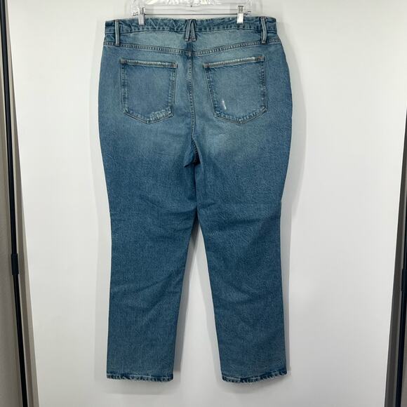 Good American Good Boy Twisted Slit Jeans in Blue875 High Rise - Picture 6 of 9